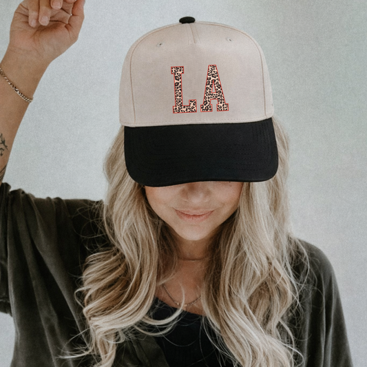 Women wearing leopard LA canvas snapback hat lifestyle image