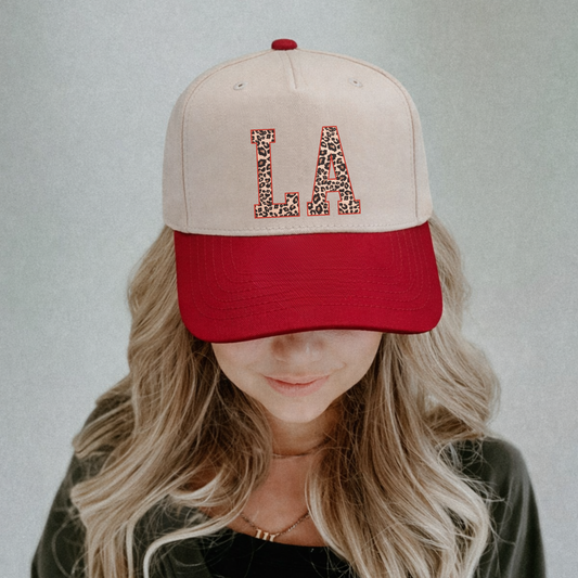 Women wearing leopard LA canvas snapback hat lifestyle image